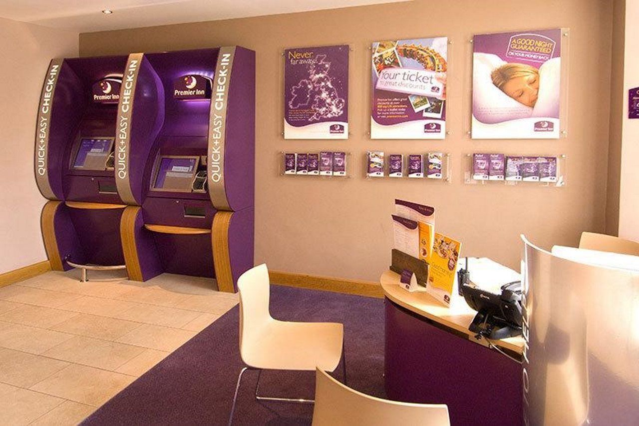 Comfort Inn Kensington London Exterior photo