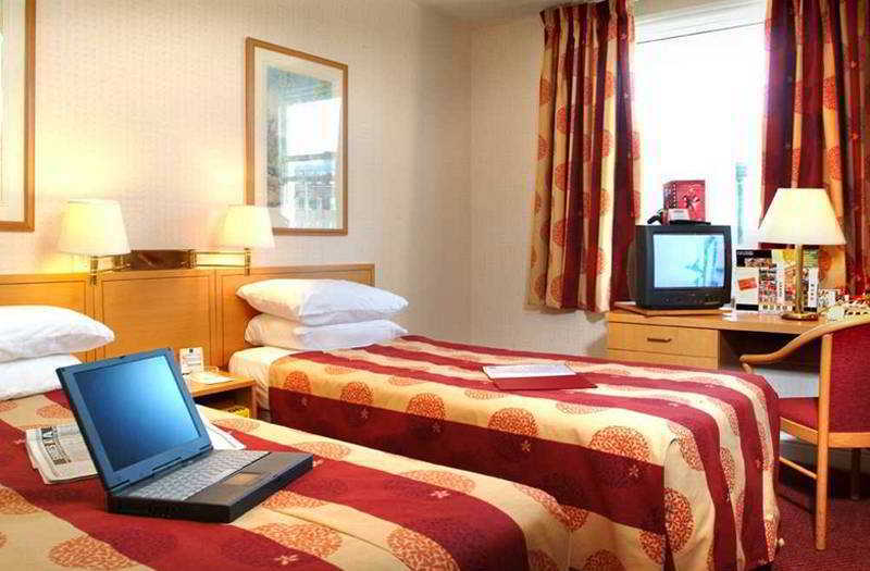 Comfort Inn Kensington London Exterior photo